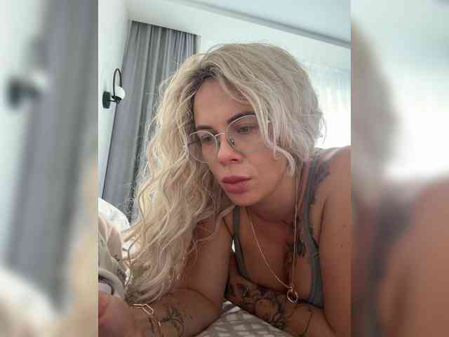Model: HotDesire