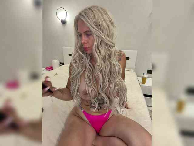 HotDesire webcam