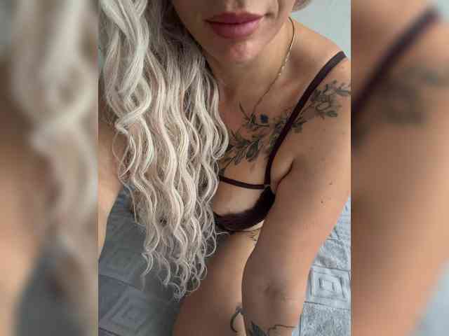 HotDesire