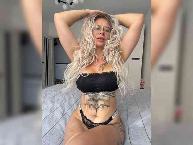 HotDesire