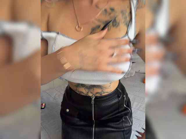 HotDesire