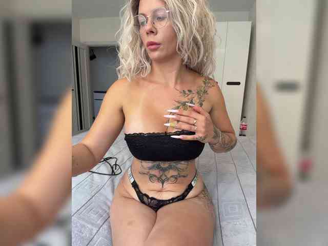 Model: HotDesire