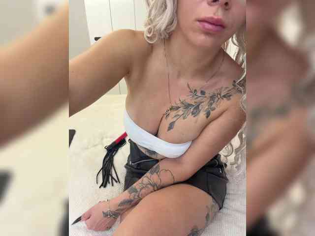 HotDesire