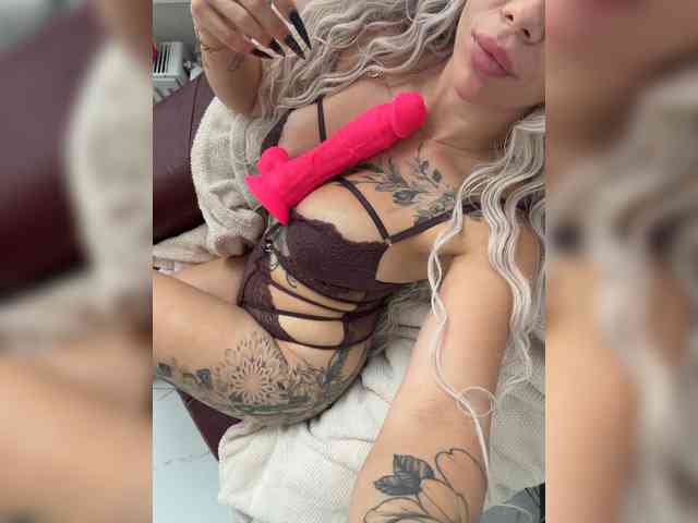 HotDesire