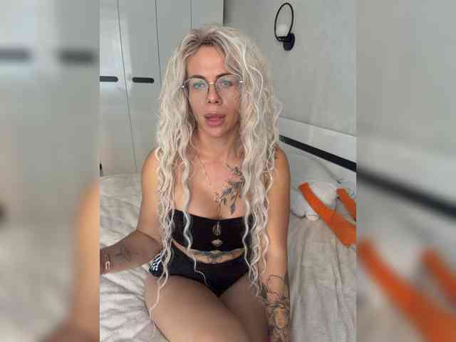 HotDesire