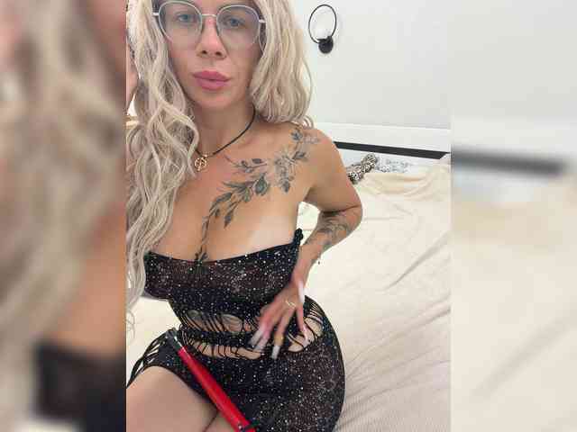 HotDesire webcam