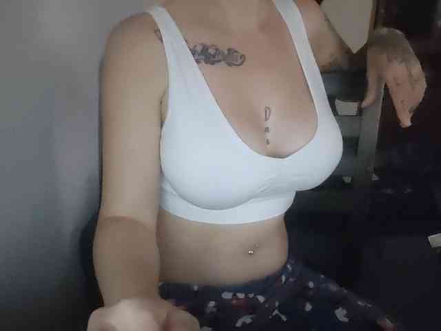 Jadebratz webcam