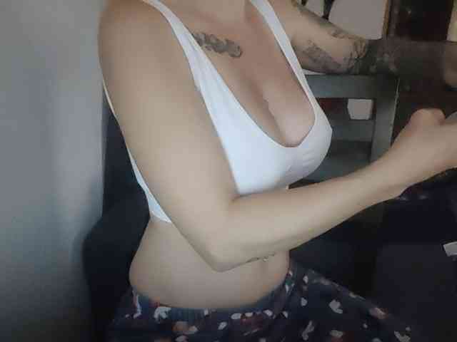 Jadebratz webcam