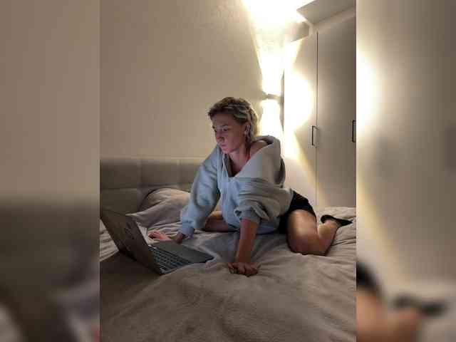 leyla2-0 webcam