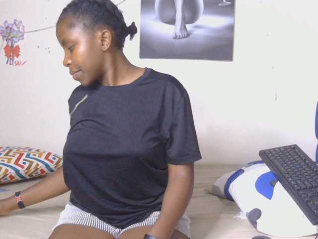 CocoPookie live cam preview