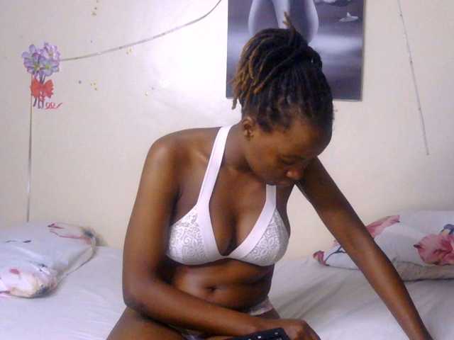 CocoPookie, live now on BongaCams