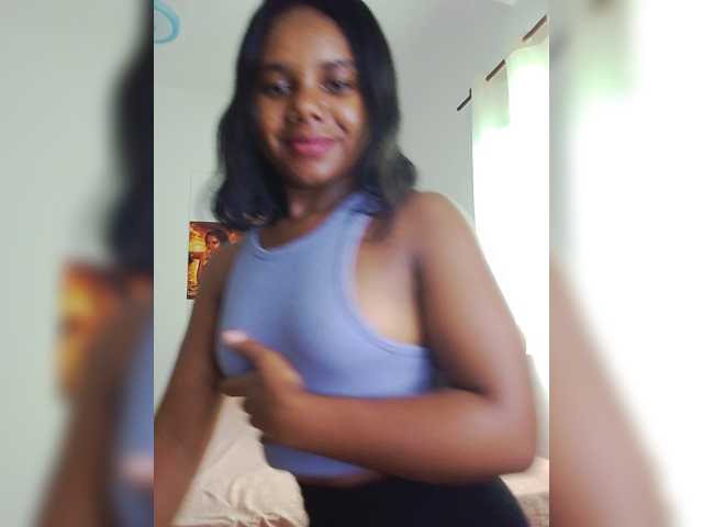 VanillaPearl live cam on BongaCams