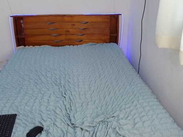 VanillaPearl live cam on BongaCams