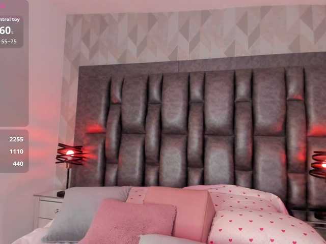 VictoriaLane live cam on BongaCams