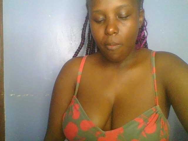 Nice-booby live cam preview