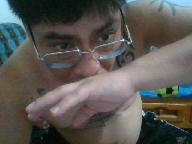 SexBangTheory420 webcam