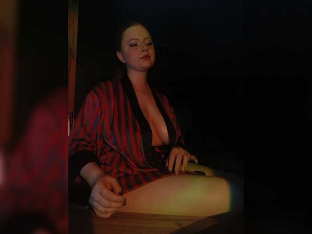 Somnolent-Horrns live cam preview