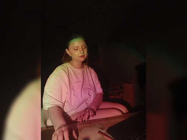 Somnolent-Horrns live cam on BongaCams