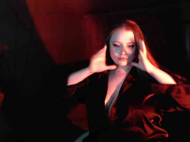 Somnolent-Horrns webcam