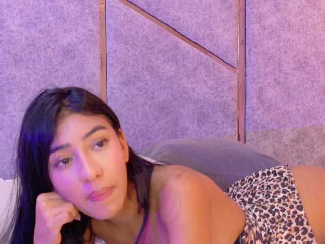 Evaa-Saenz live cam on BongaCams