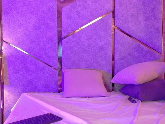 Evaa-Saenz live cam on BongaCams