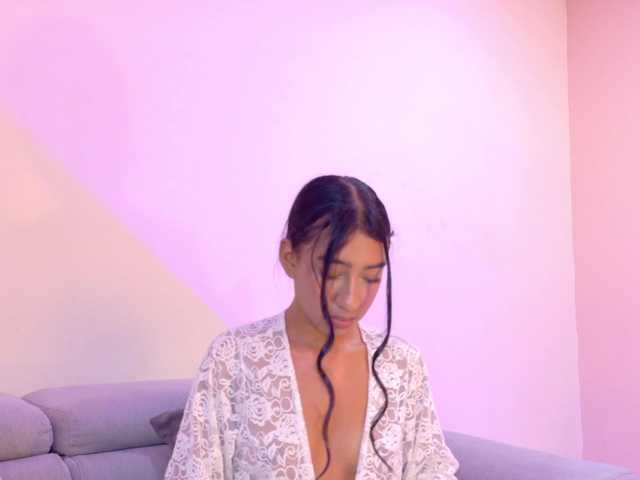 Evaa-Saenz live cam on BongaCams
