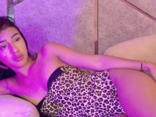 Evaa-Saenz live cam on BongaCams