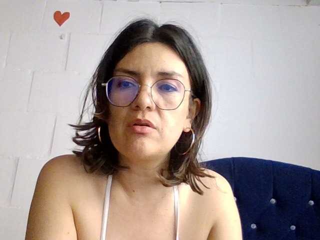 Princessbella93 live cam preview