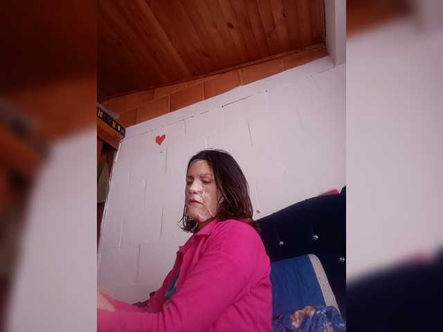 Princessbella93 live cam on BongaCams