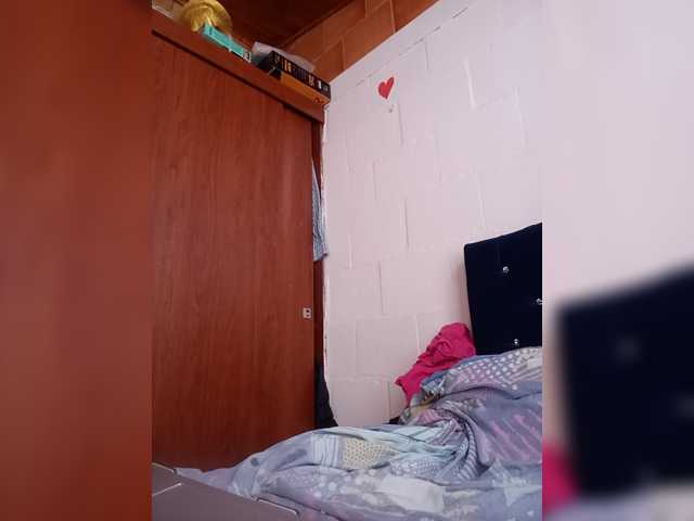 Princessbella93 live cam on BongaCams