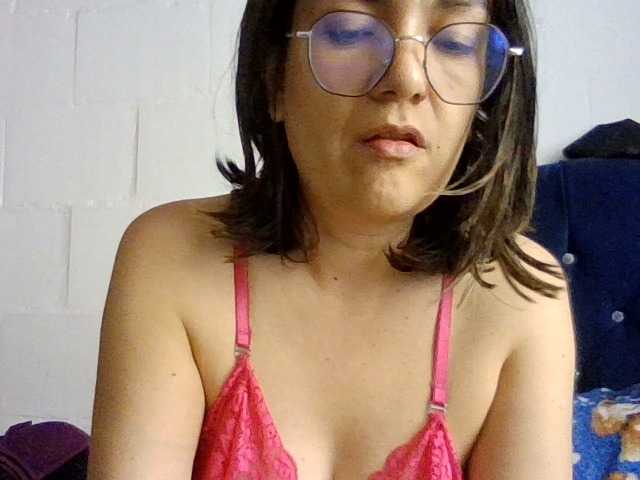 Princessbella93 live cam preview