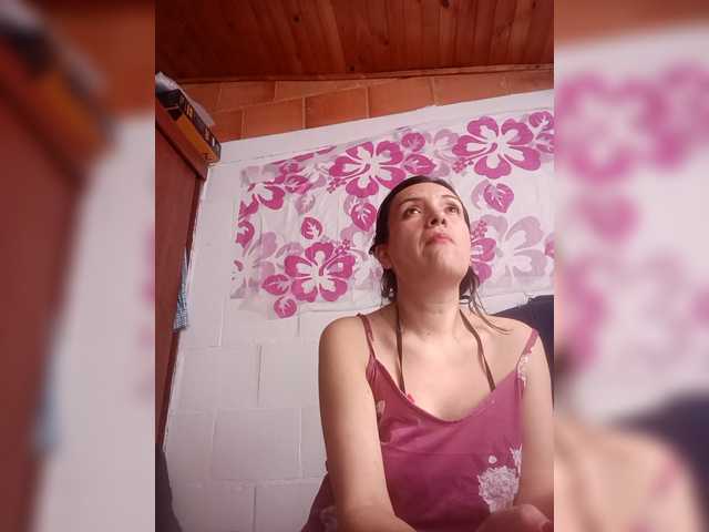 Princessbella93 live cam on BongaCams