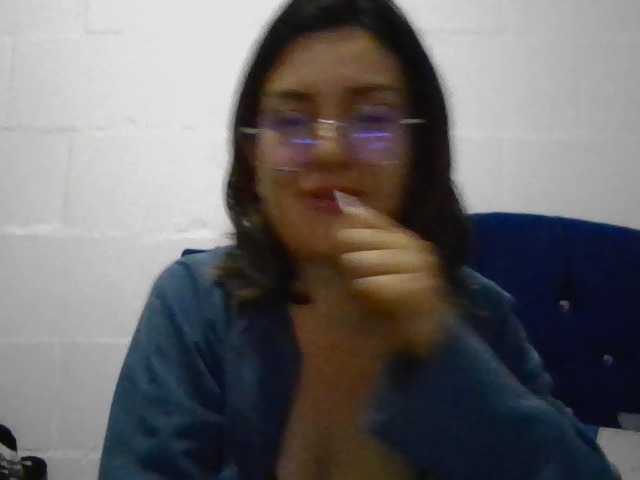 Princessbella93 live cam preview