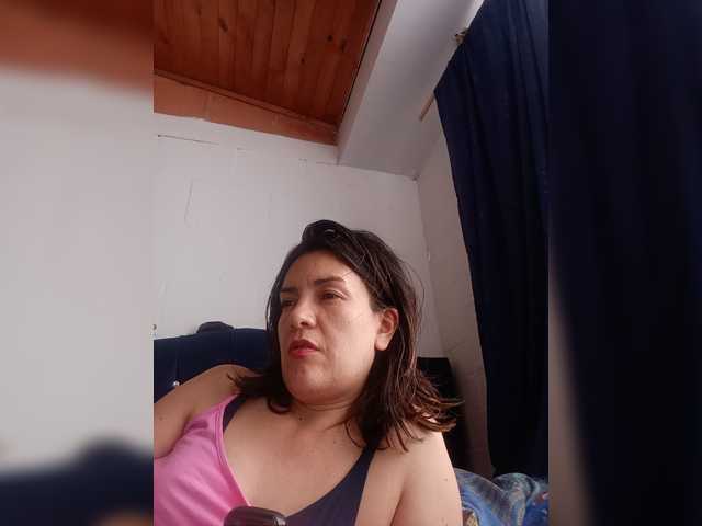 Princessbella93 live cam on BongaCams