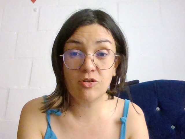 Princessbella93 live cam preview