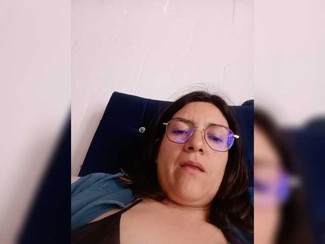 Princessbella93 live cam preview