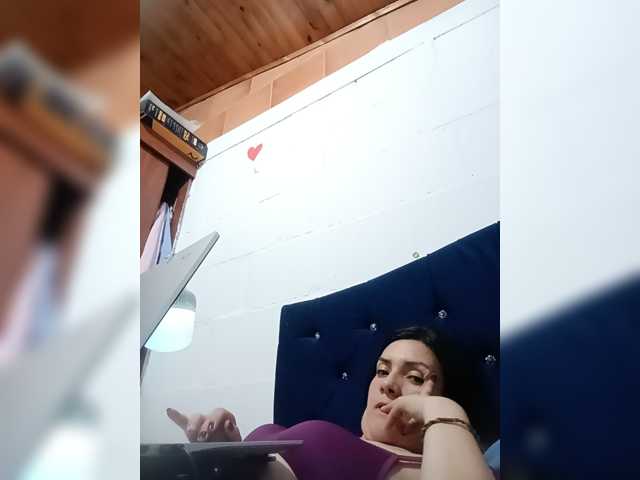 Princessbella93 live cam on BongaCams