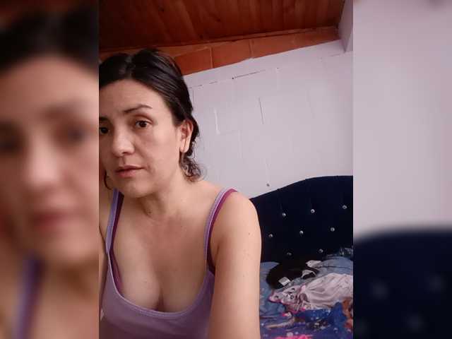 Princessbella93 live cam on BongaCams