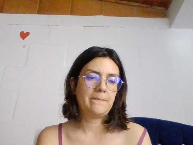 Princessbella93 live cam preview