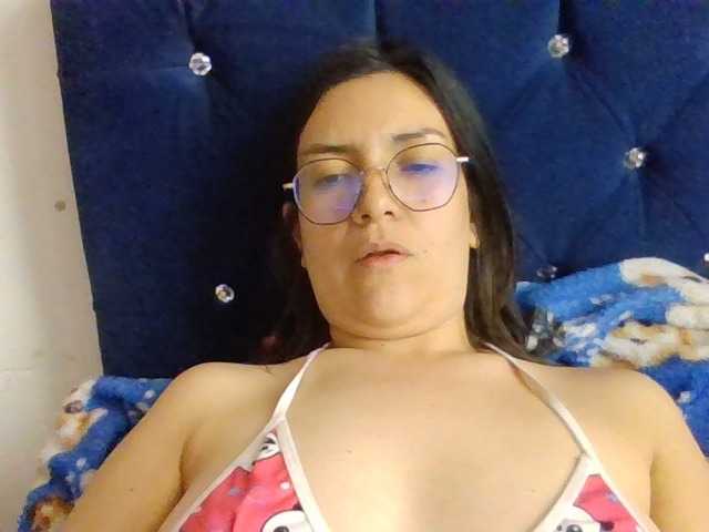 Princessbella93 live cam on BongaCams