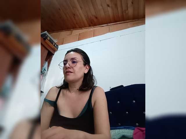 Princessbella93 live cam preview
