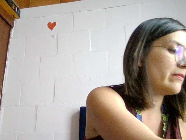 Princessbella93 live cam on BongaCams