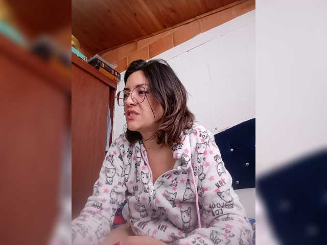 Princessbella93 live cam on BongaCams