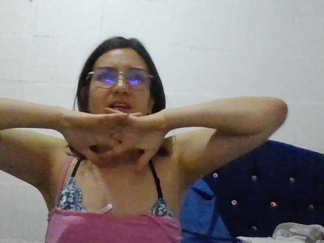Princessbella93 live cam preview