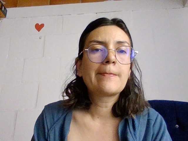 Princessbella93 live cam on BongaCams