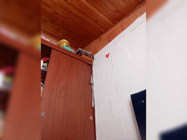 Princessbella93 live cam preview