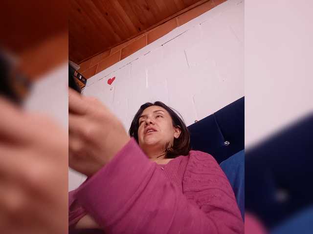 Princessbella93 live cam on BongaCams