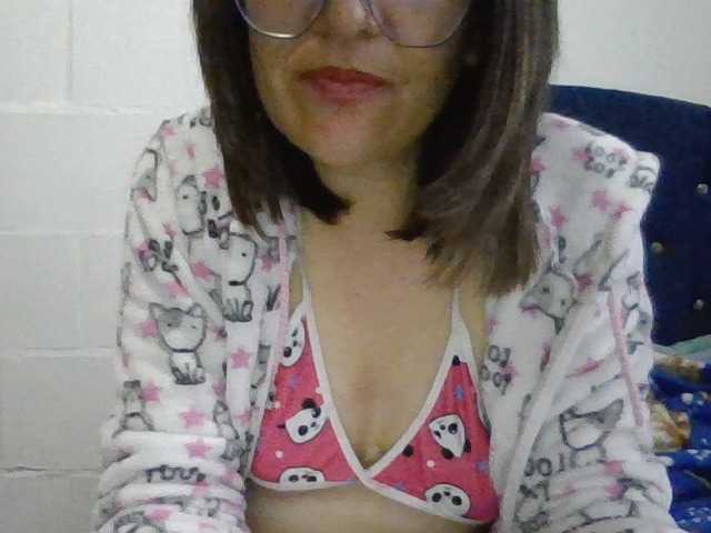 Princessbella93 live cam on BongaCams