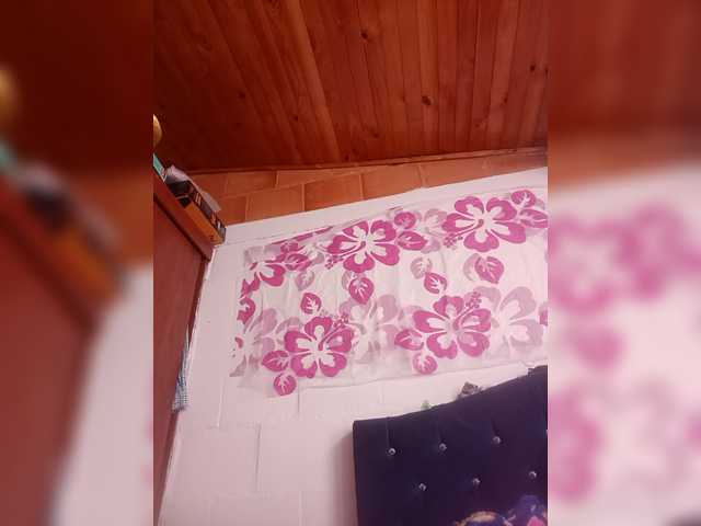 Princessbella93 webcam
