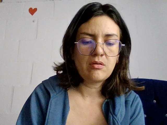 Princessbella93 live cam on BongaCams